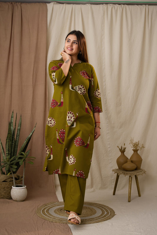 Amthi Women's Peacock Printed Olive Green Kurta Set
