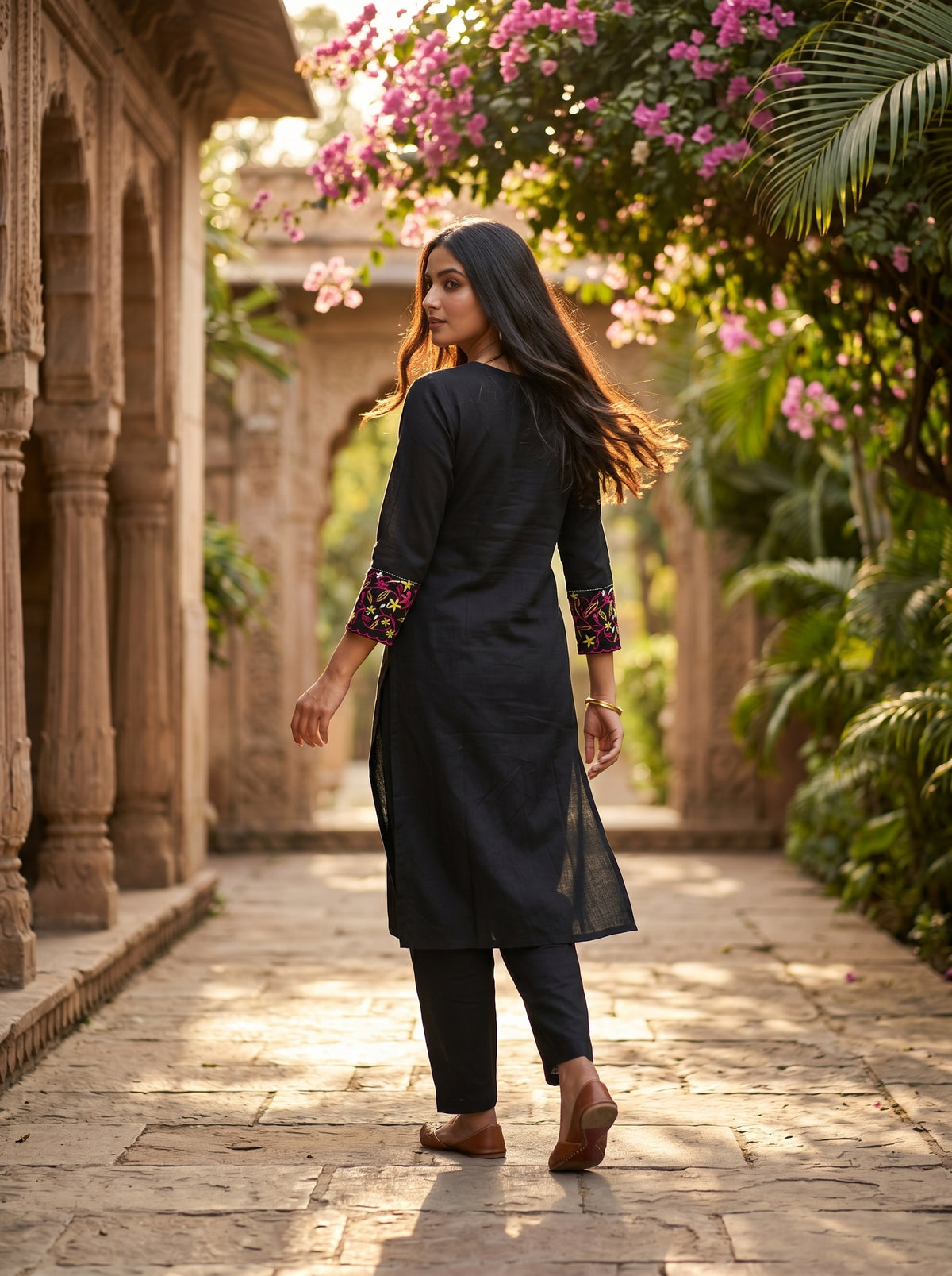 Amthi Black Linen Kurta Pant Set for Women | Floral Embroidery with Multicolour Tassel