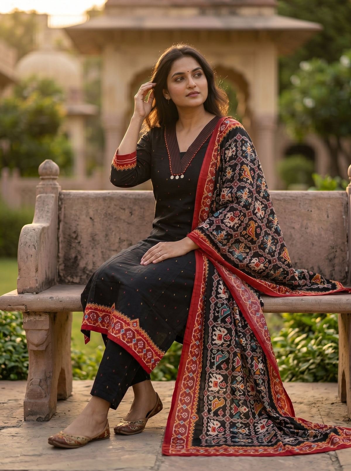 Amthi Women's Black Patola Print Pure Cotton Suit Set