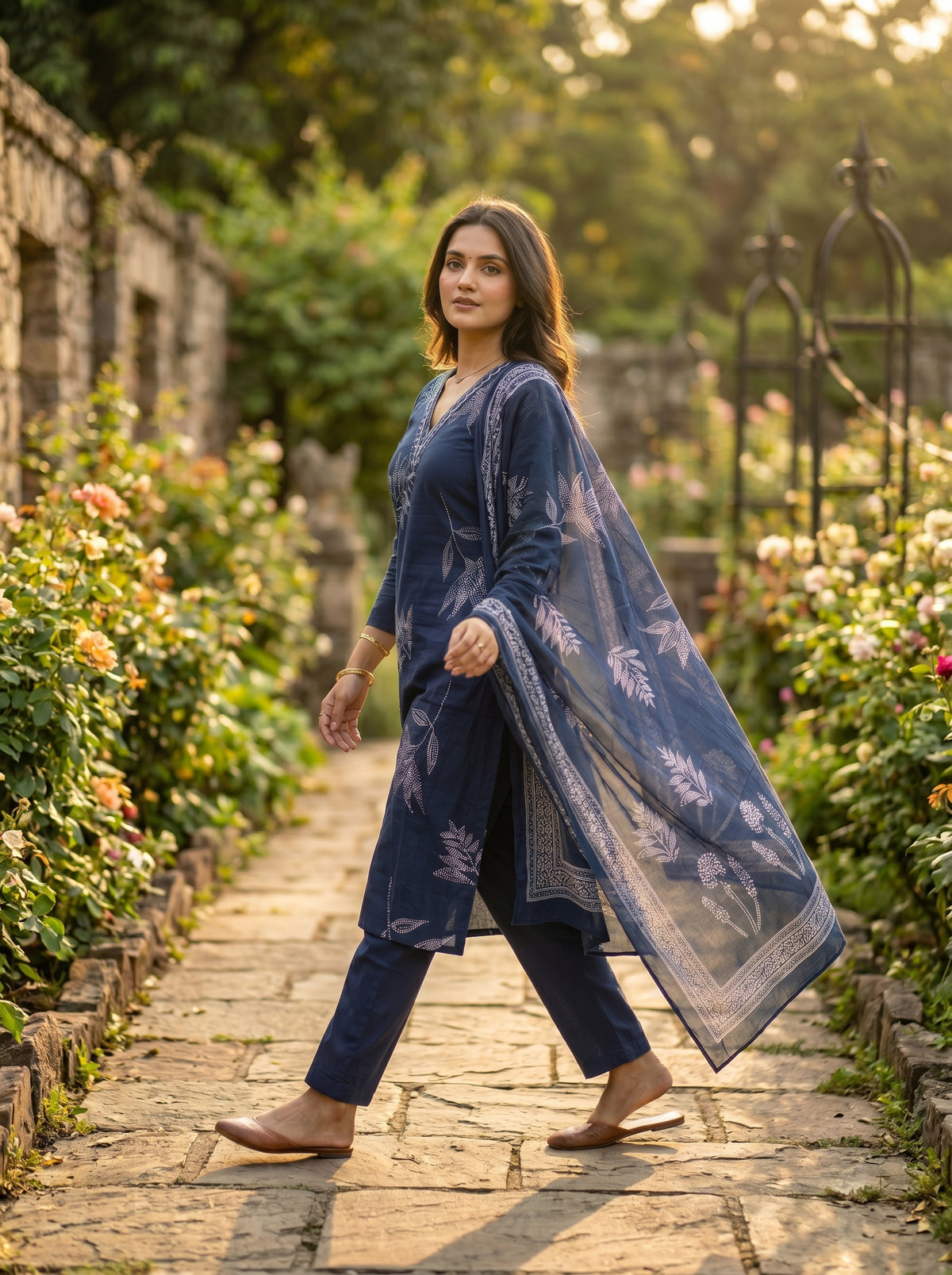Amthi Women's Navy Blue & White Printed Pure Cotton Kurta with Trousers & Dupatta Set