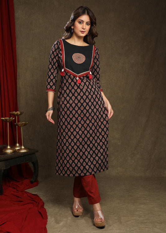 Amthi Black Soft Rayon Round Neck Ajrakh Print Straight Kurta | Daily Wear Kurti