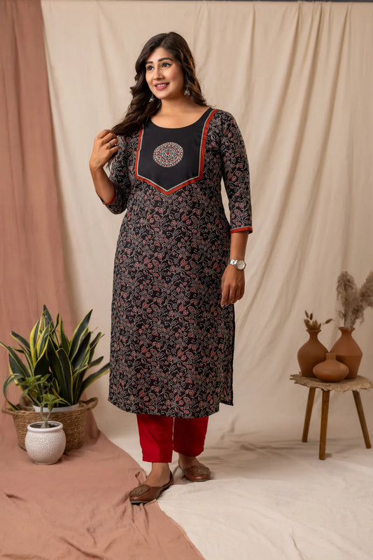 Amthi Pure Cotton Black Printed Straight Kurta For Women