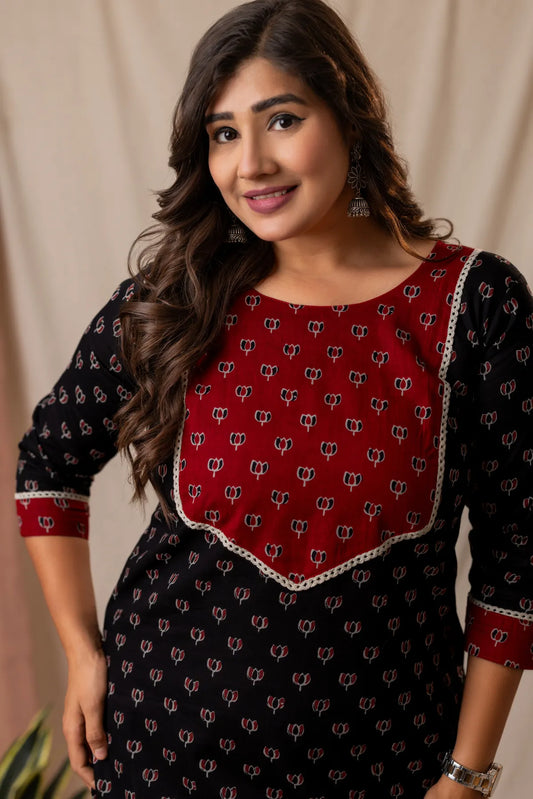 Amthi Women’s Red & Black Rayon Floral Printed Straight Kurta