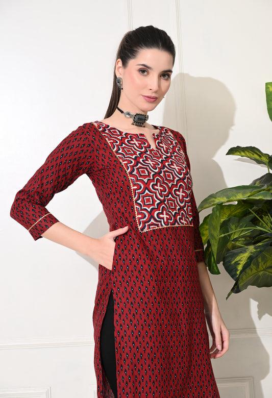 Amthi Pure Cotton Maroon Printed Kurta with Printed Yoke & Gotapatti Detail