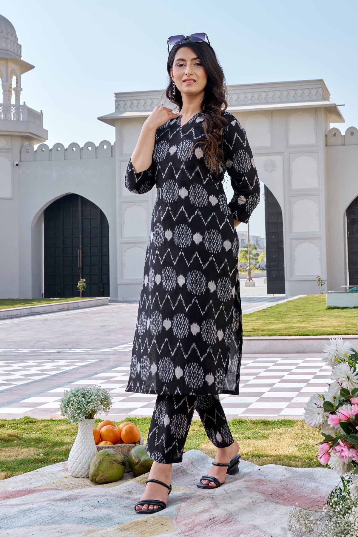 Black Cotton Ikat Print Kurti Pant Set for Women | Straight Fit Ethnic Wear