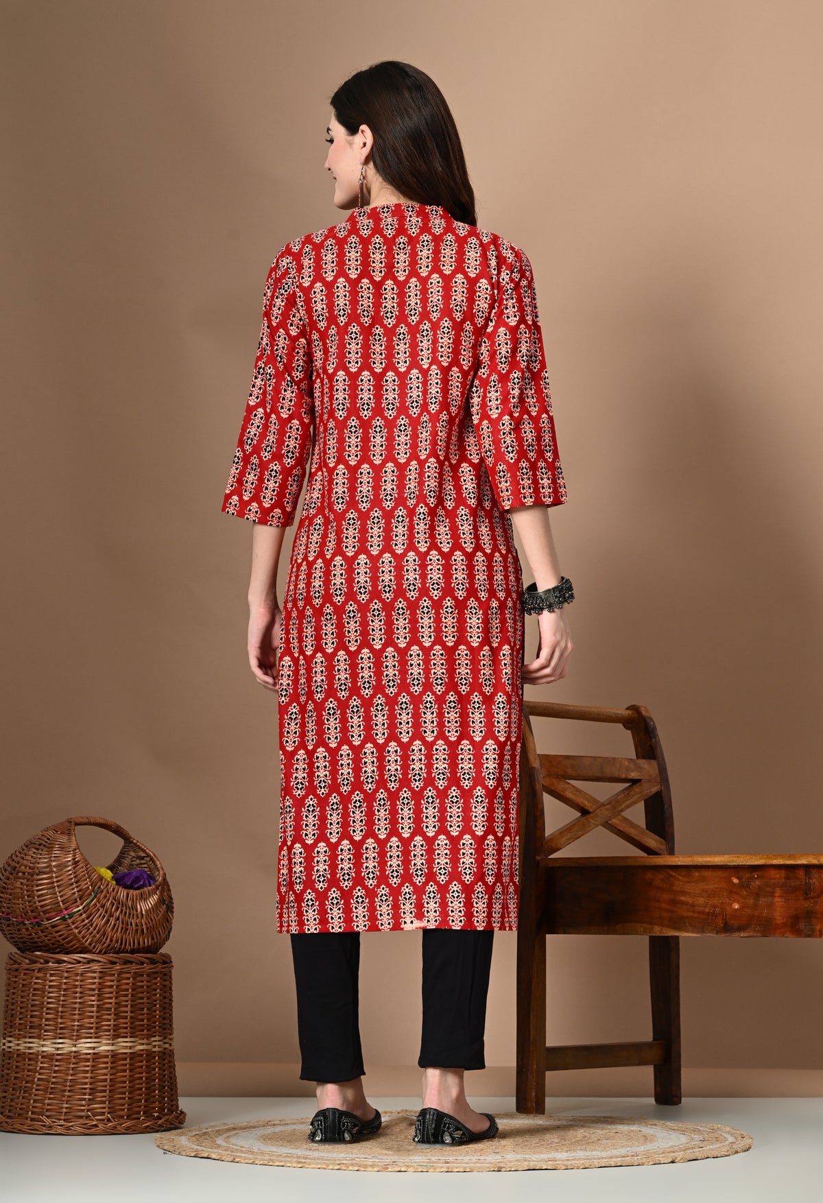 Amthi Red Pure Cotton Mandarin Neck Straight Kurta For Women
