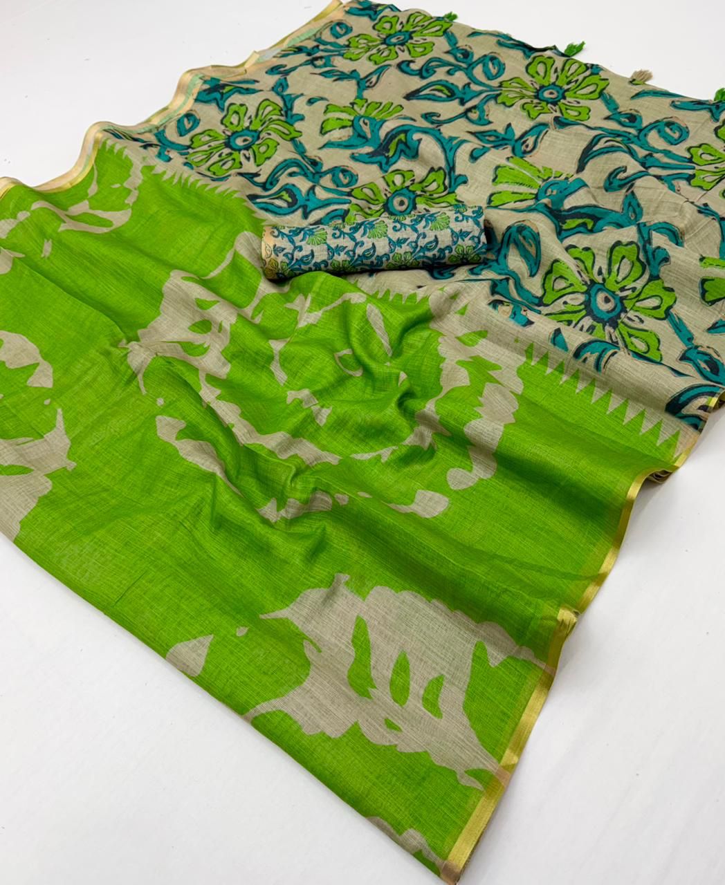Amthi Women's Cotton Linen Green Abstract Print Daily Wear Saree