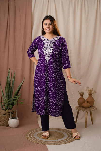 Amthi Women’s Purple Bandhani Embroidered Linen Straight Kurta Set