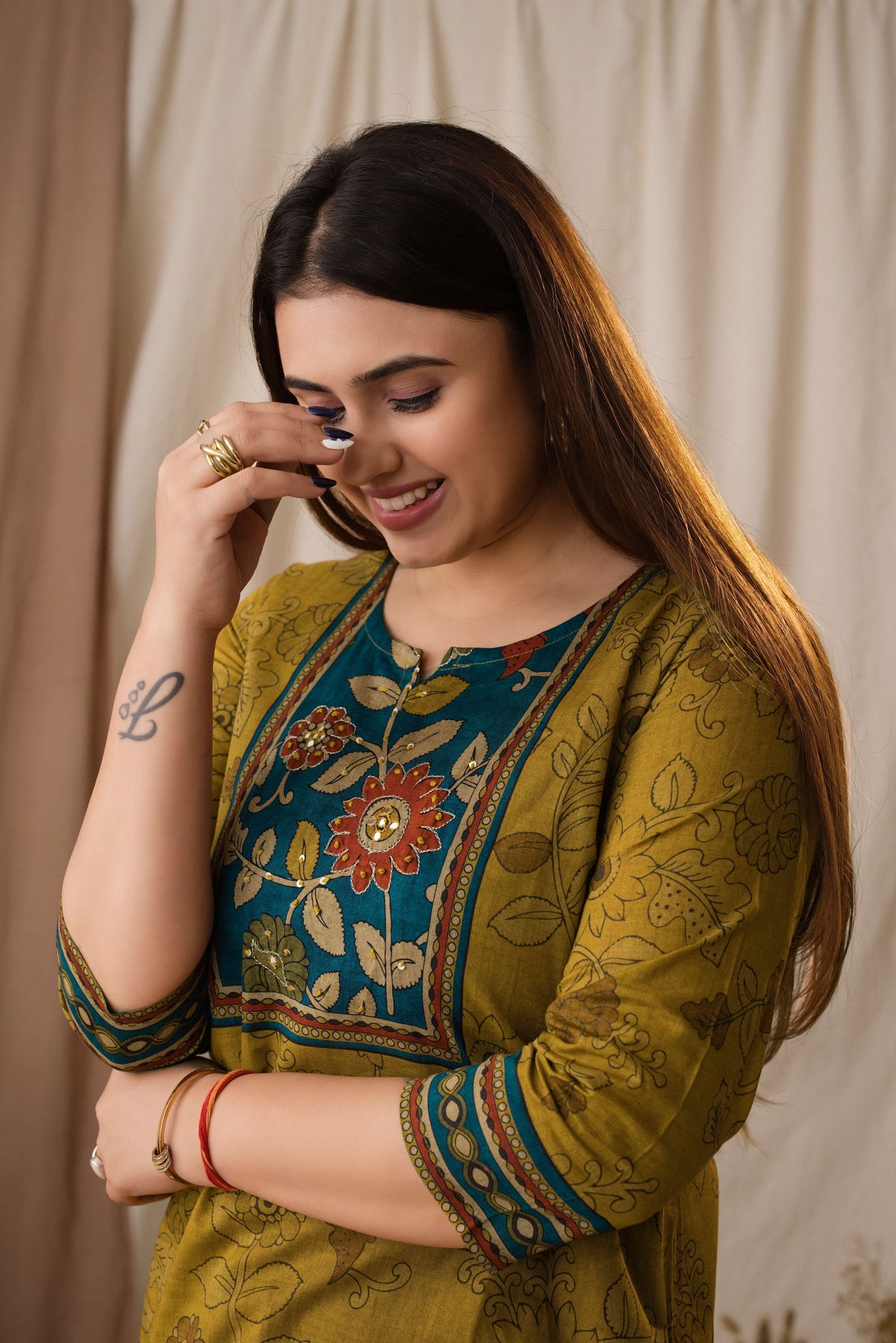 Amthi Women's Mustard Olive Kalamkari Printed Kurta Set