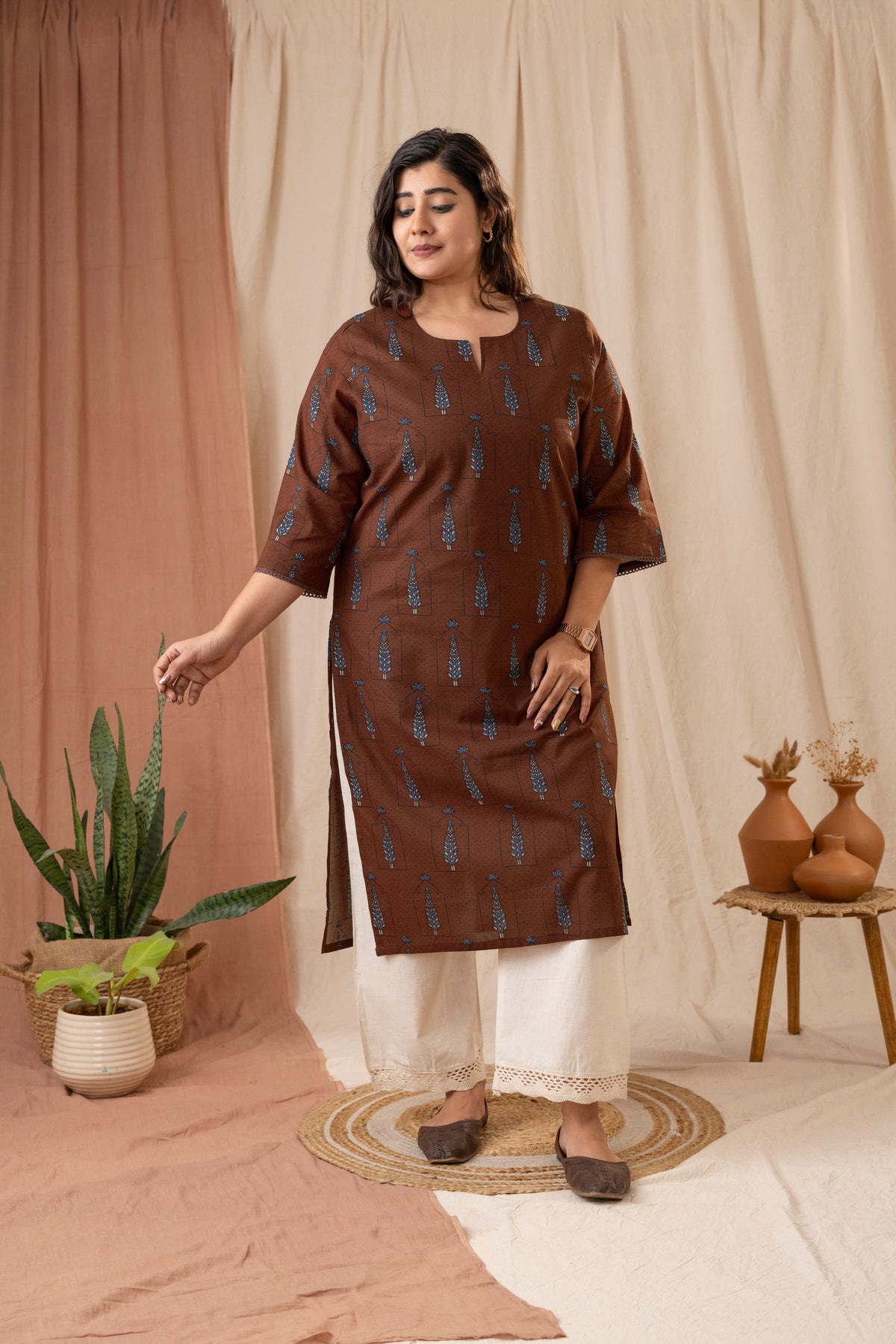 Amthi Women's Maroon Cotton Printed Straight Kurta | Daily Wear Kurti