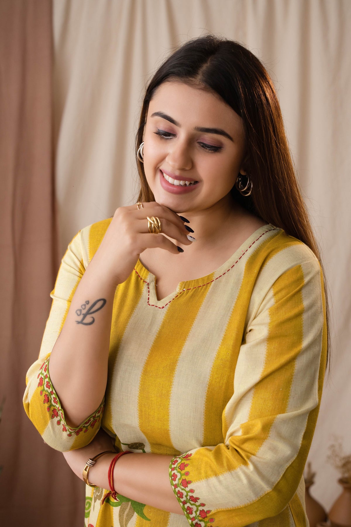 Amthi Women's Yellow Linen Striped Printed Kurta Set With Dupatta