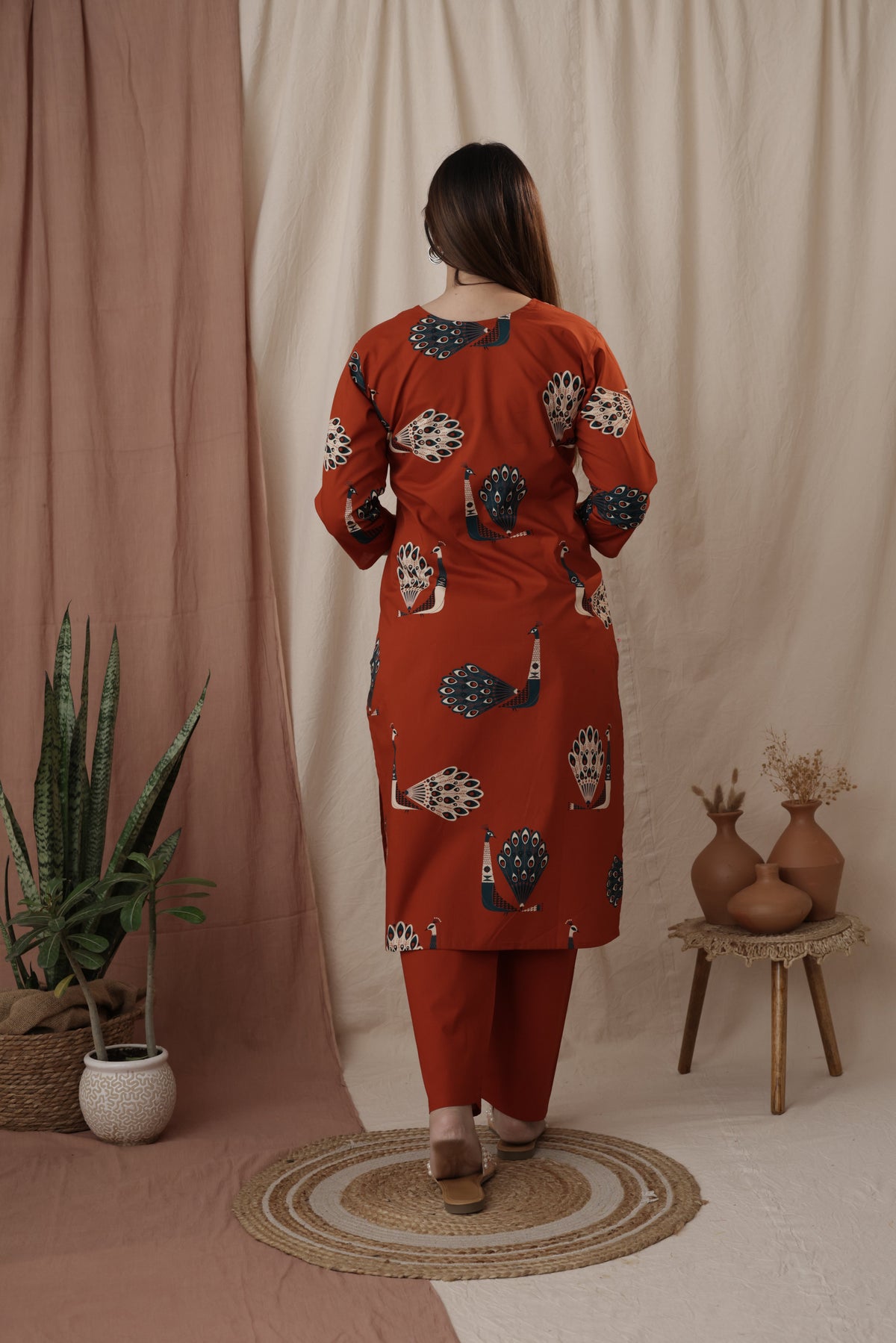 Amthi Women's Peacock Printed Rust Kurta Set With Dupatta