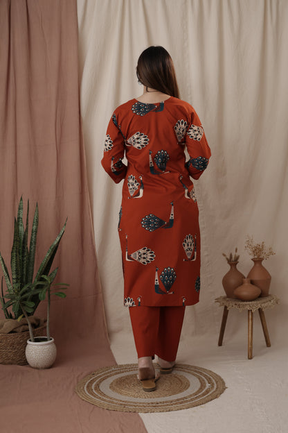 Amthi Women's Peacock Printed Rust Kurta Set With Dupatta