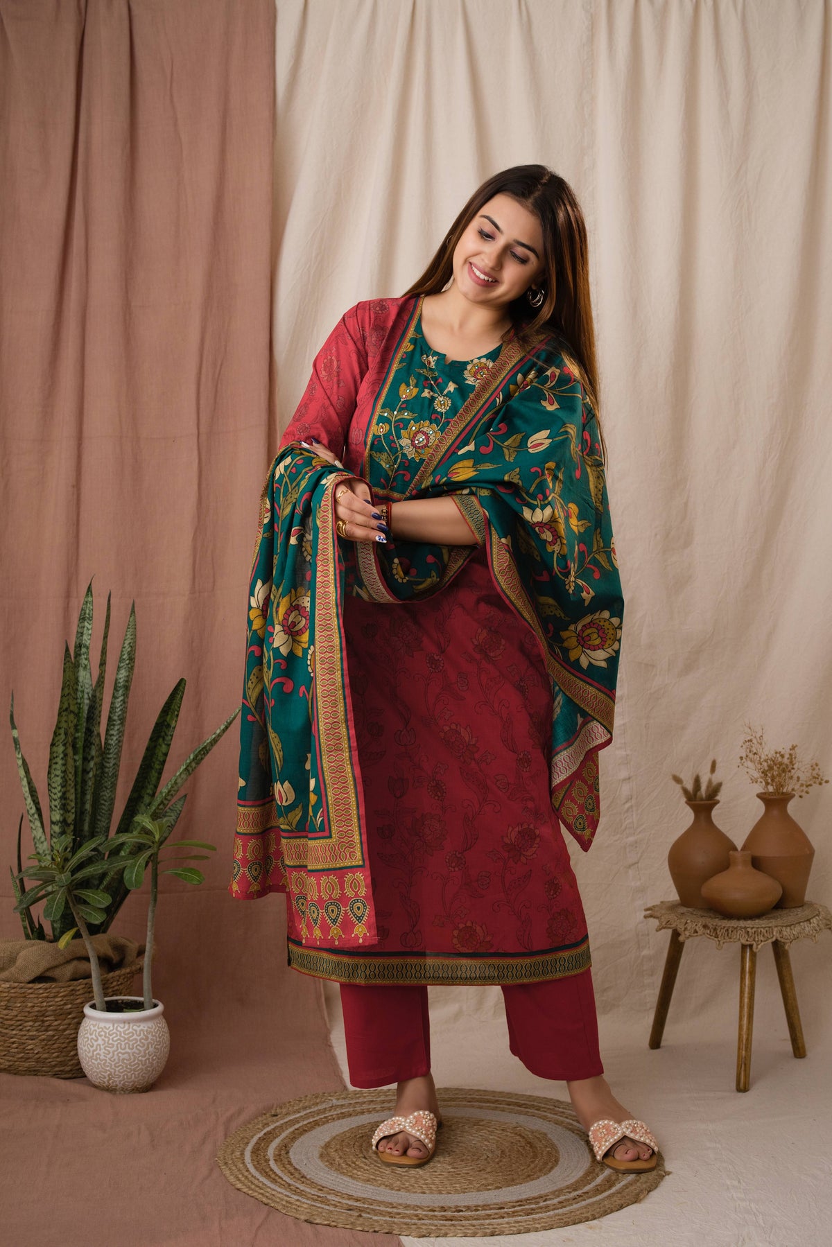 Amthi Women's Rust Kalamkari Printed Cotton Kurta Set