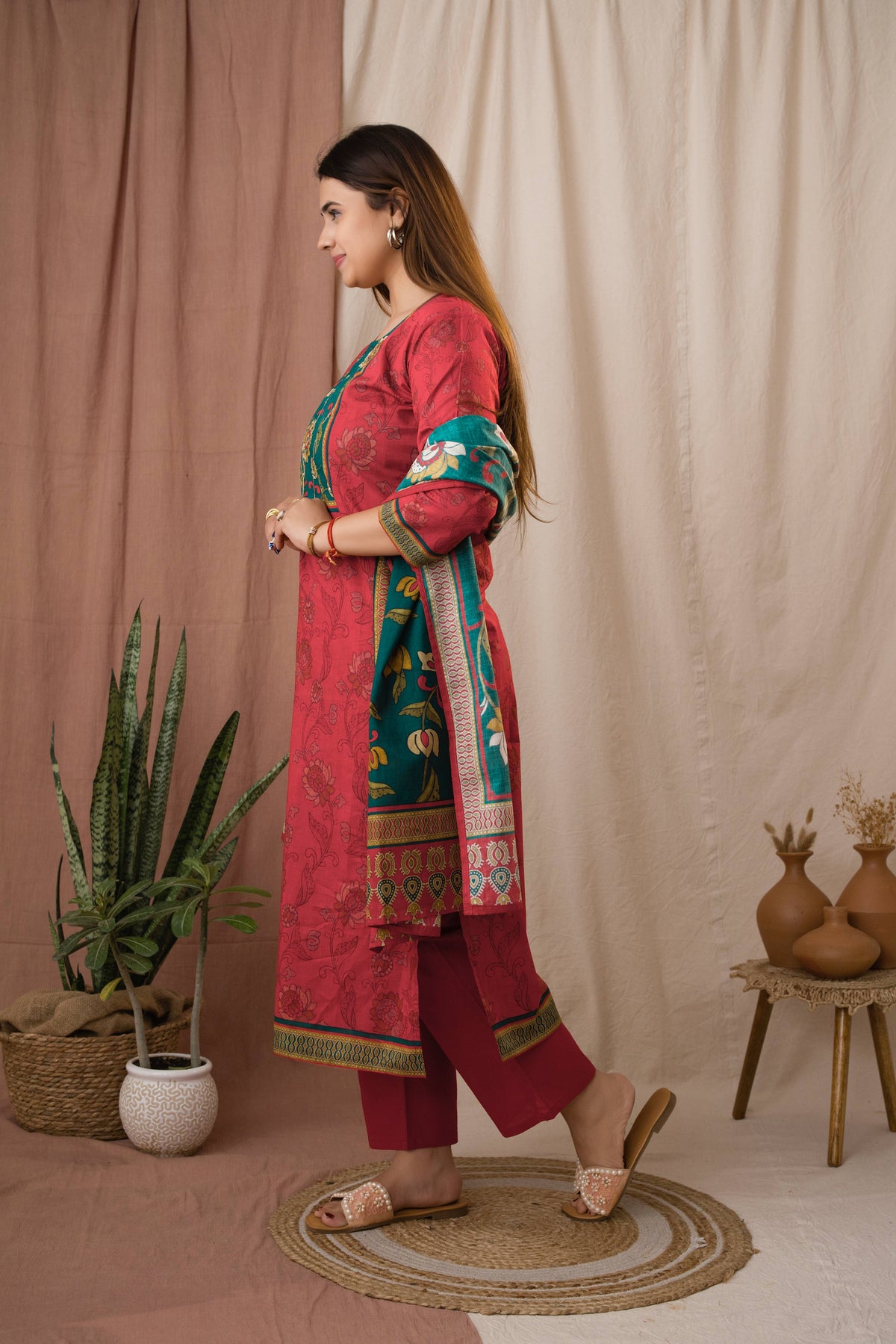 Amthi Women's Rust Kalamkari Printed Cotton Kurta Set