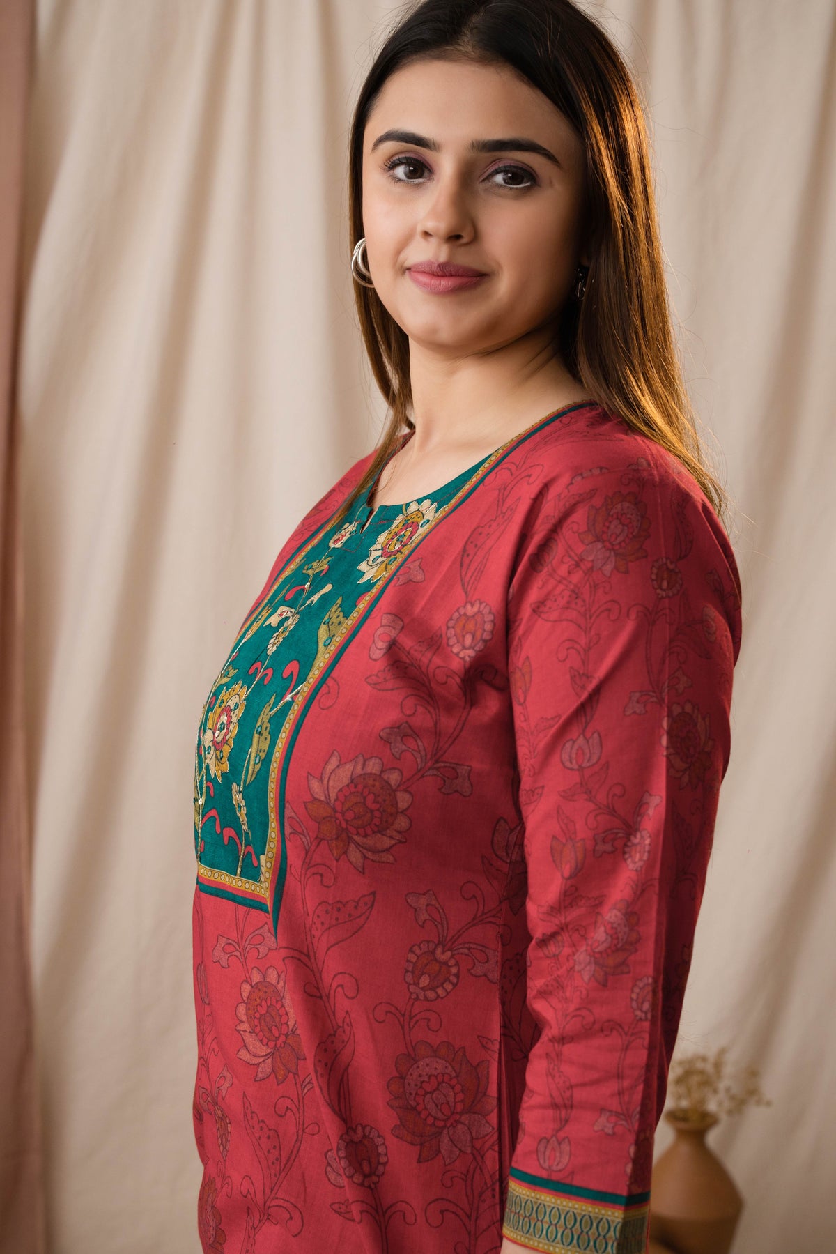 Amthi Women's Rust Kalamkari Printed Cotton Kurta Set
