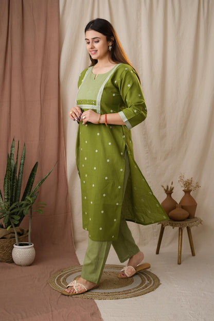 Amthi Olive Green Striped Linen Kurta Set For Women