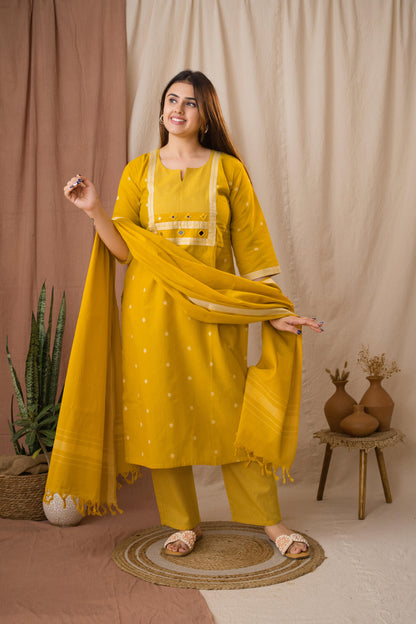 Amthi Women's Yellow Striped Yoke Linen Kurta Set With Dupatta