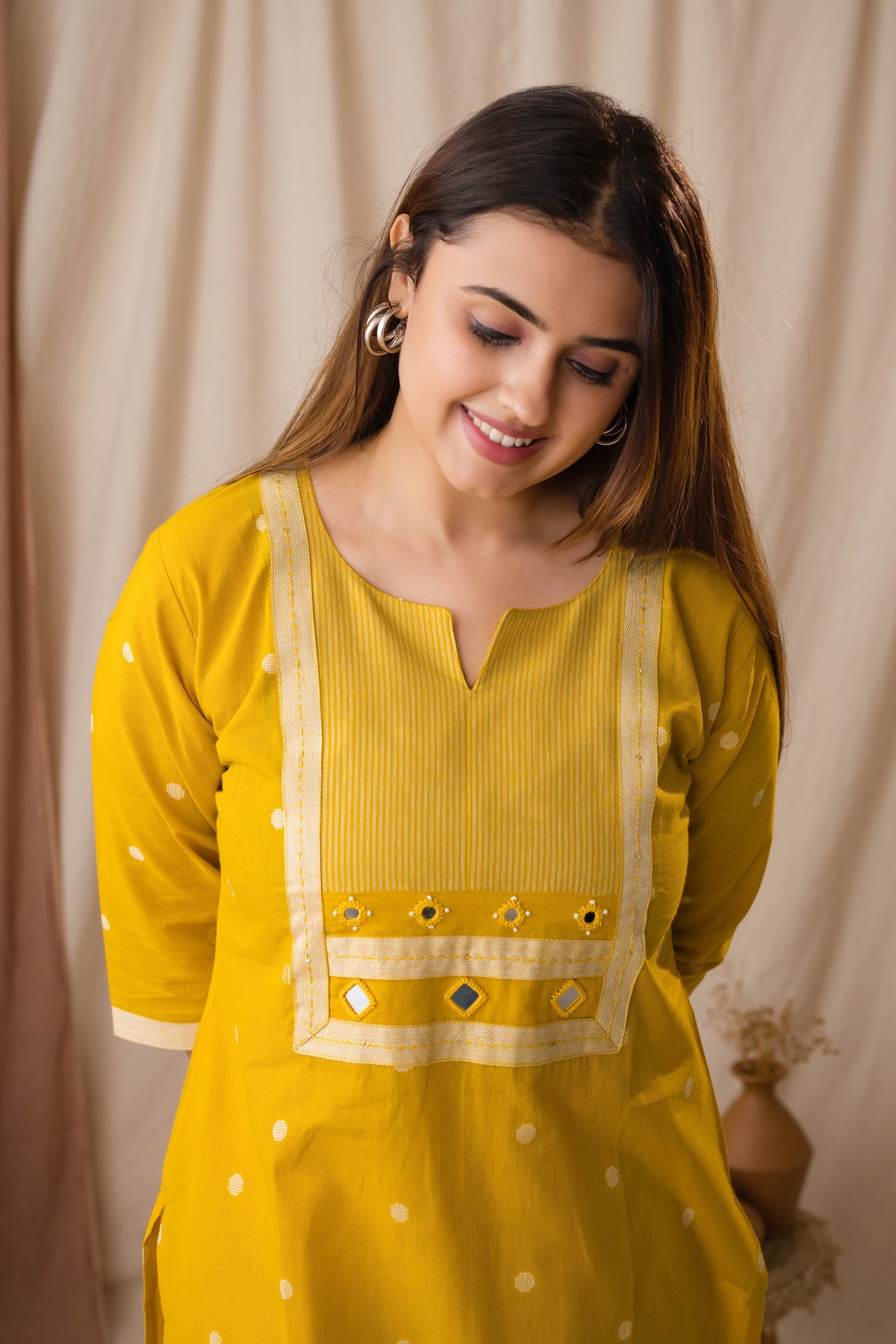 Amthi Women's Yellow Striped Yoke Linen Kurta Set With Dupatta