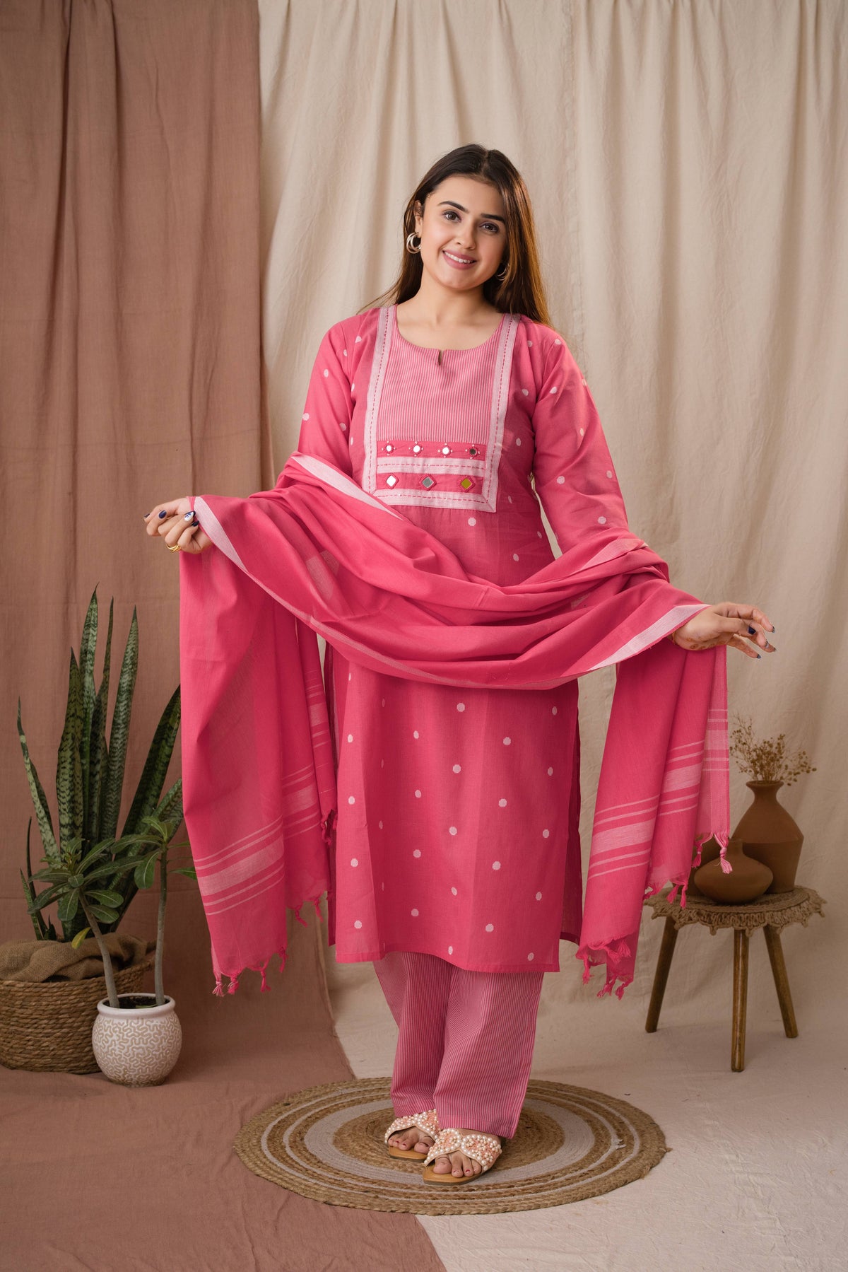 Amthi Women's Pink Striped Yoke Linen Kurta Set With Dupatta