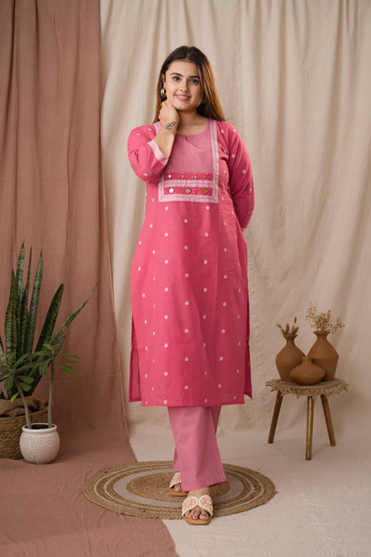 Amthi Women's Pink Striped Yoke Linen Kurta Set With Dupatta