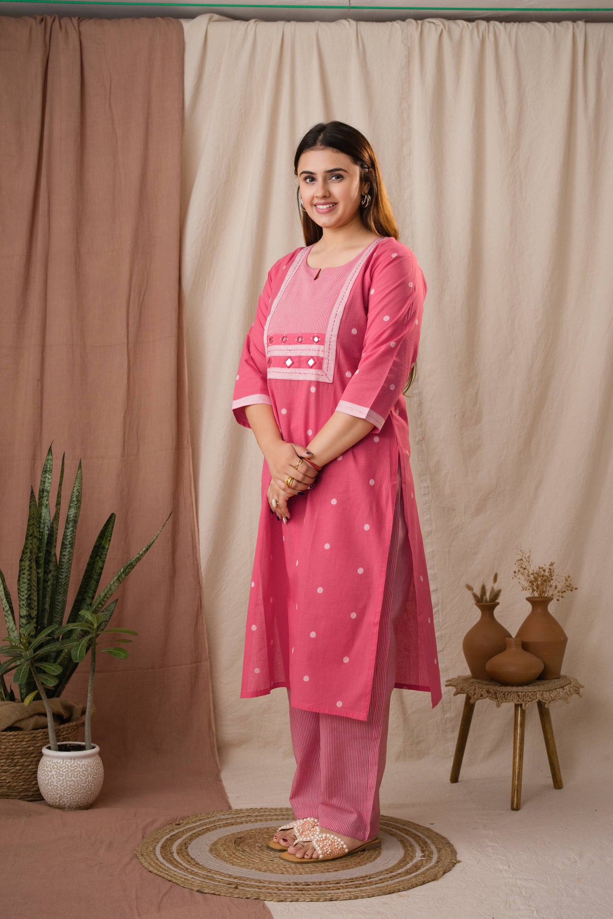 Amthi Women's Pink Striped Yoke Linen Kurta Set With Dupatta