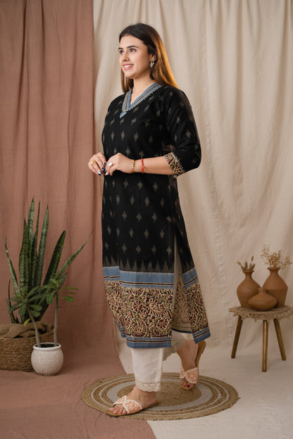 Amthi Women's Mirror Cotton Linen Ikat Printed Black Kurta For Daily Wear