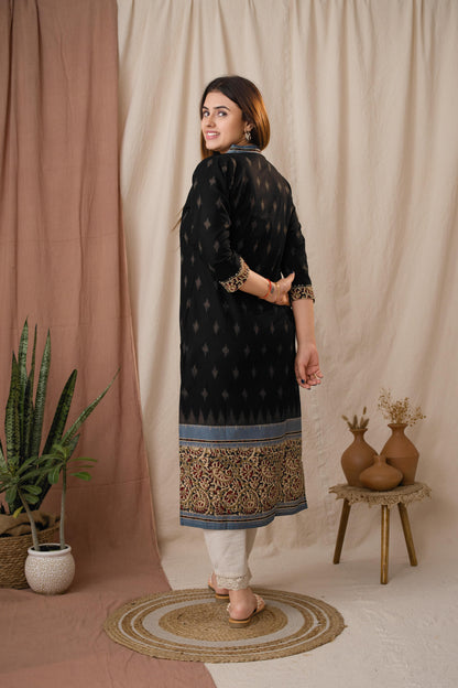 Amthi Women's Mirror Cotton Linen Ikat Printed Black Kurta For Daily Wear