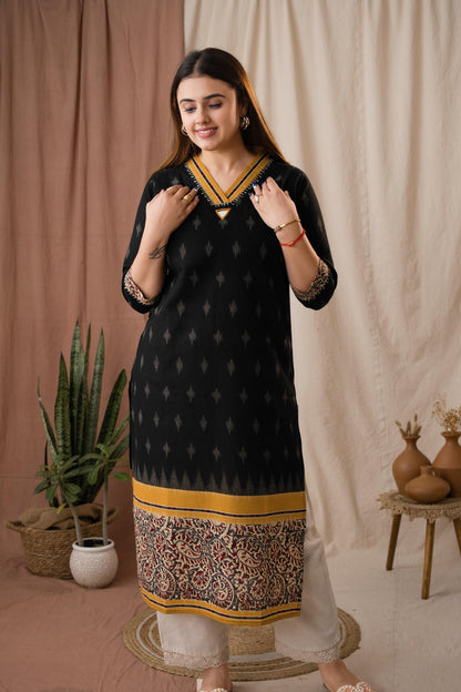 Amthi Women's Mirror Cotton Linen Ikat Printed Black Straight Kurta