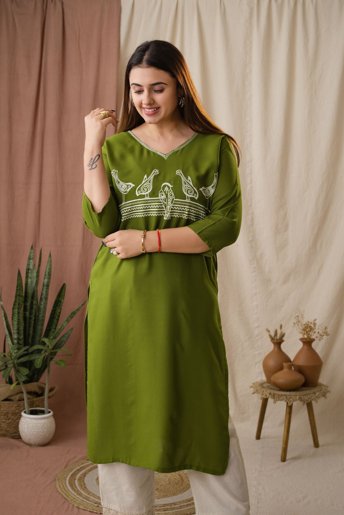 Amthi Olive Rayon Embroidered Sparrow Straight Kurta for Women| Daily Wear Kurti