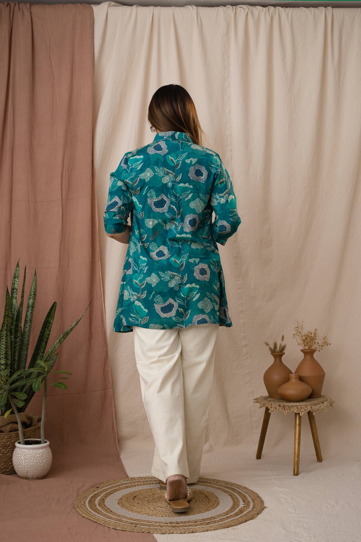 Amthi Women's Teal Blue Silk Bandhani Printed A-Line Tunic