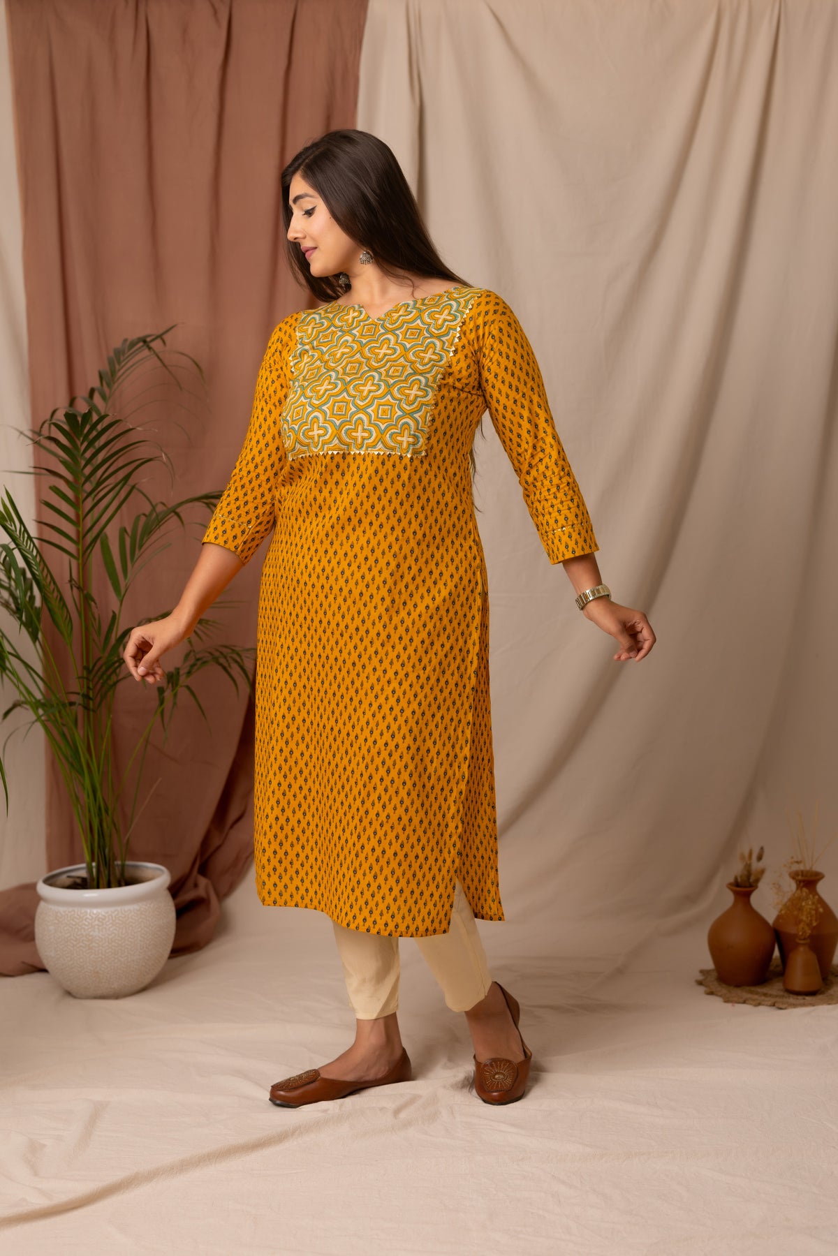 Amthi Women's Mustard Floral Printed Cotton Straight Kurta| Daily Wear Kurti