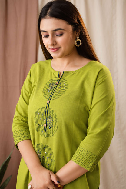 Amthi Women's Geometric Lime Green Cotton Linen Kurta